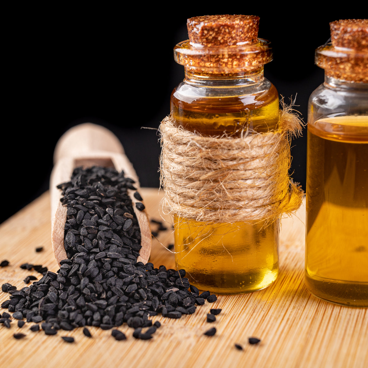 Ulei din semințe de chimen negru presat la rece Mannavita • 100 ml